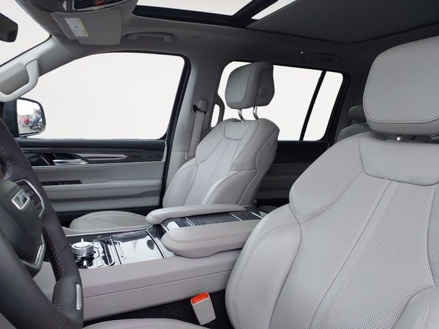 Used 2022 Gray Jeep Series III image 9