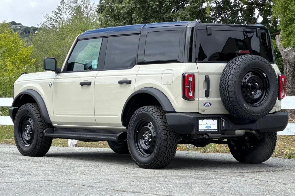 New 2026 Desert Sand Ford Outer Banks® image 6