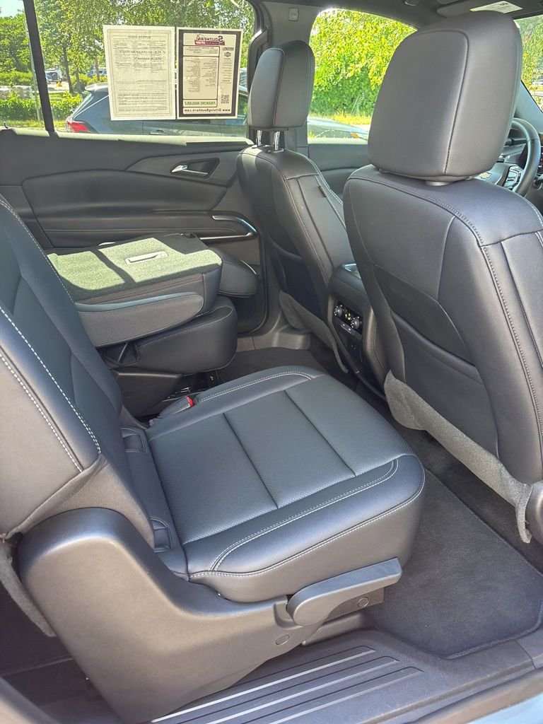 Used 2026 Gray Chevrolet LT image 21