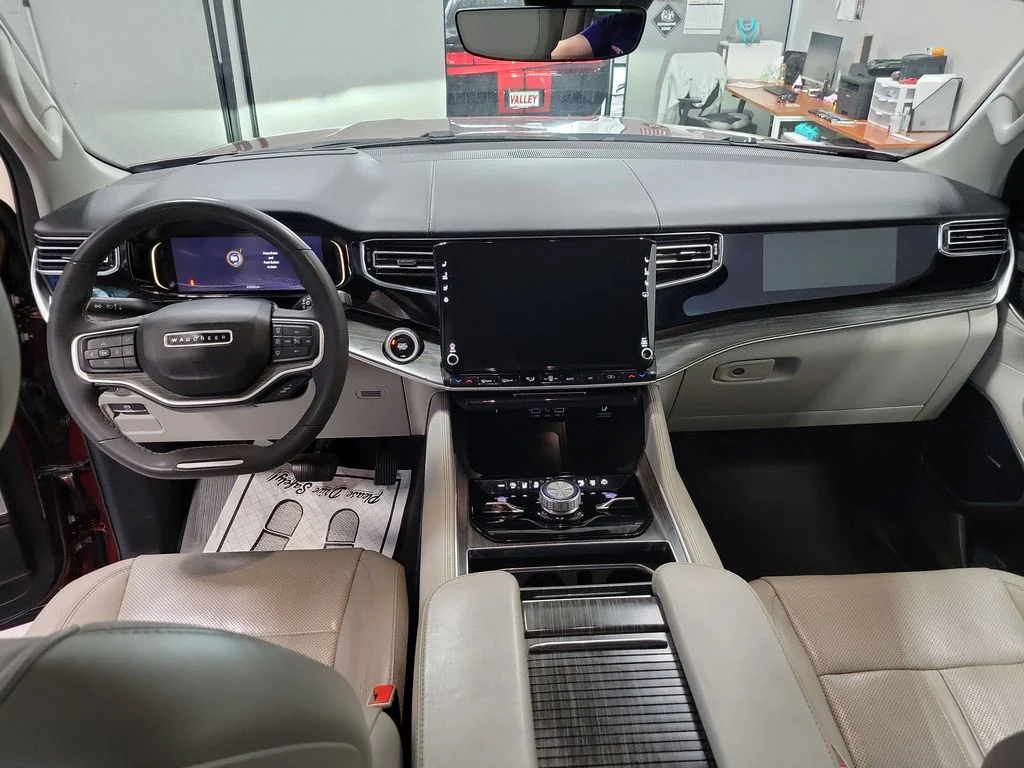 Used 2023 Red Jeep Series II image 3