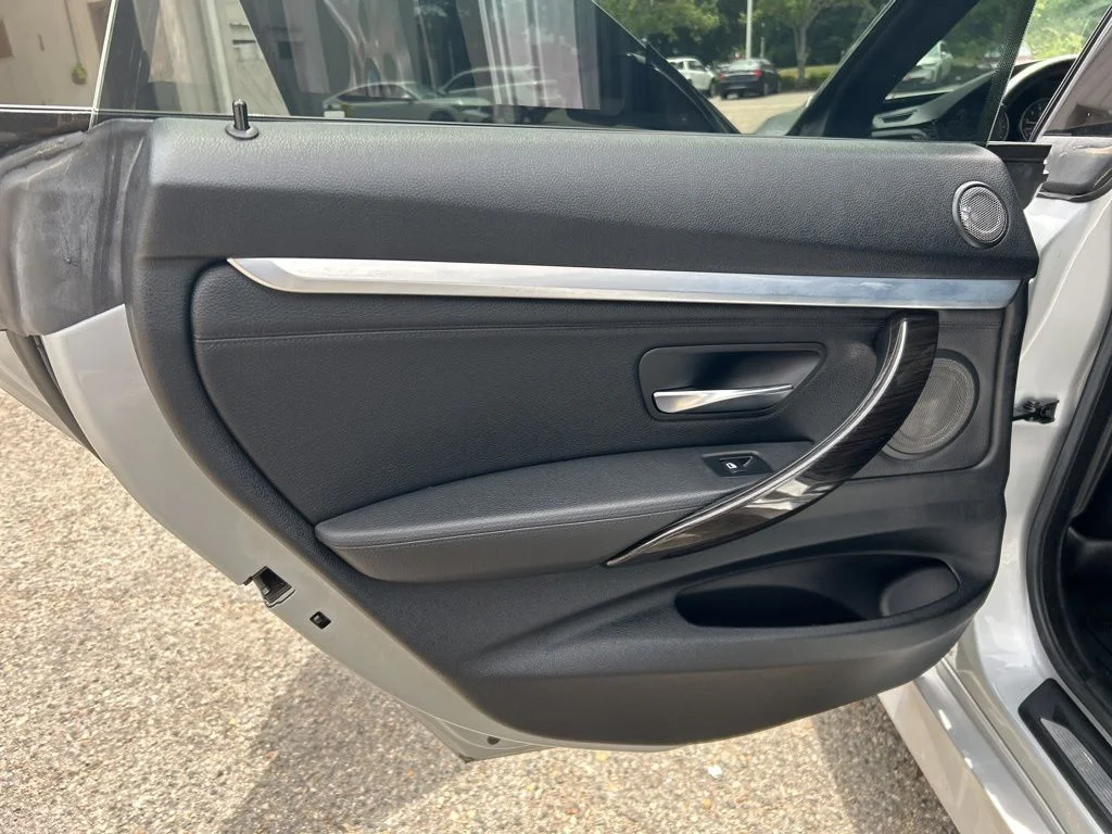Used 2015 Silver BMW 335i xDrive Gran Turismo image 21