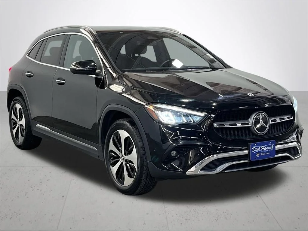 Used 2025 Black Mercedes-Benz GLA 250 image 8