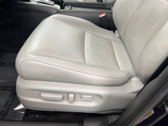 Used 2019 Blue Honda Touring image 14