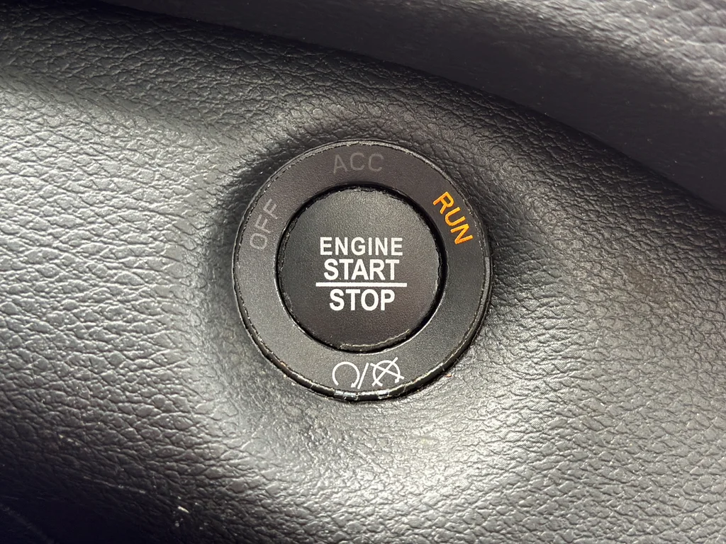 Used 2021 White Jeep Trailhawk image 11