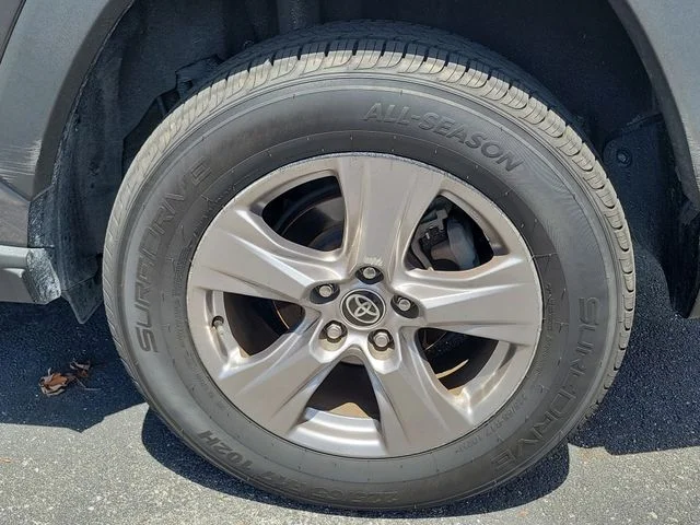 Used 2023 Gray Toyota XLE image 5