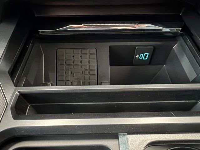 New 2026 Carbonized Gray Metallic Ford F-350® Lariat® image 50