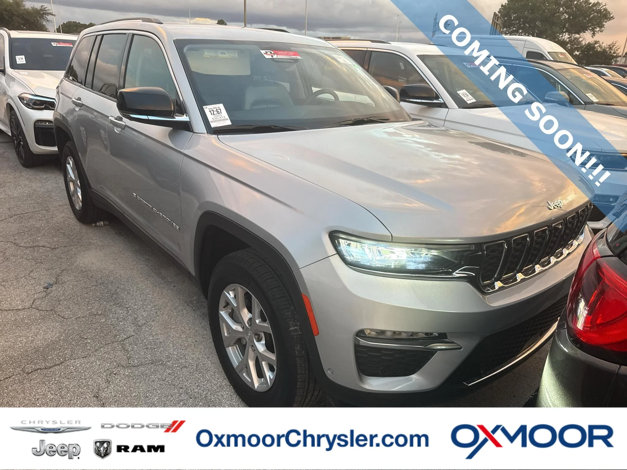 Used 2023 Silver Zynith Jeep Limited image 1