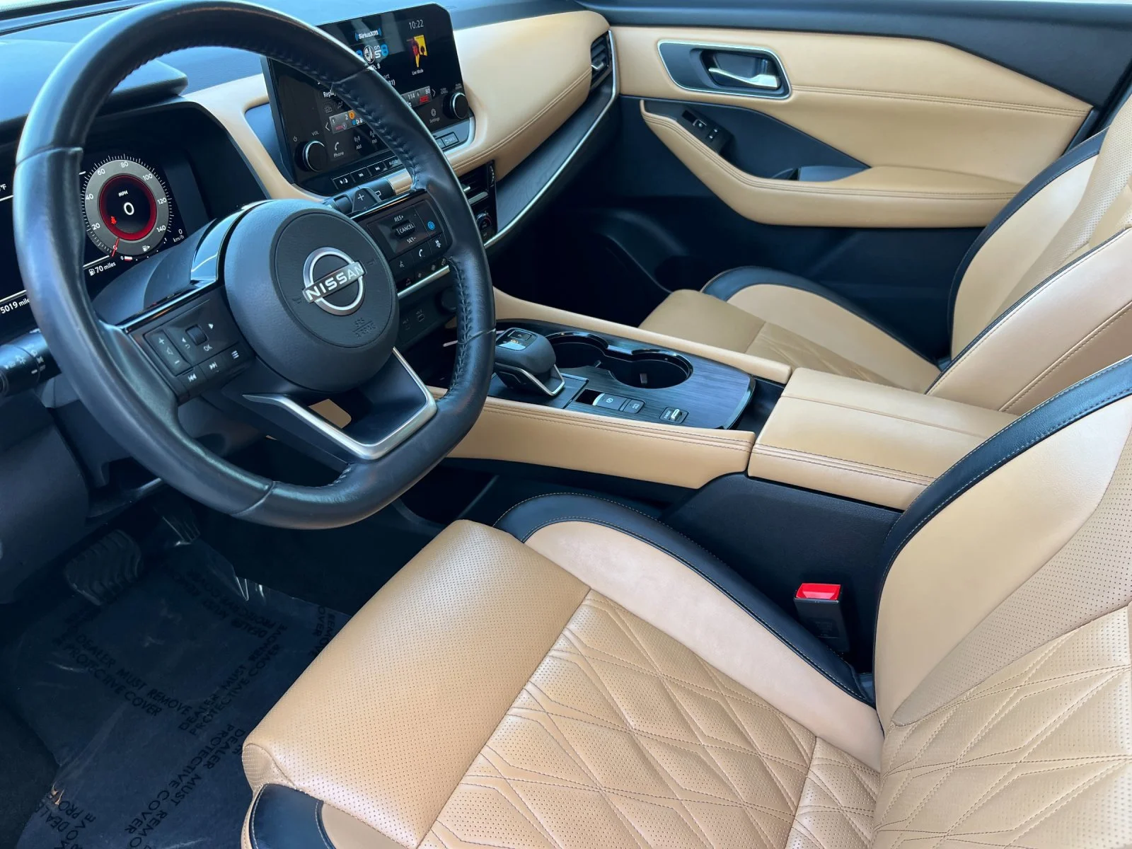 Used 2023 Pearl White Tricoat Nissan Platinum image 9
