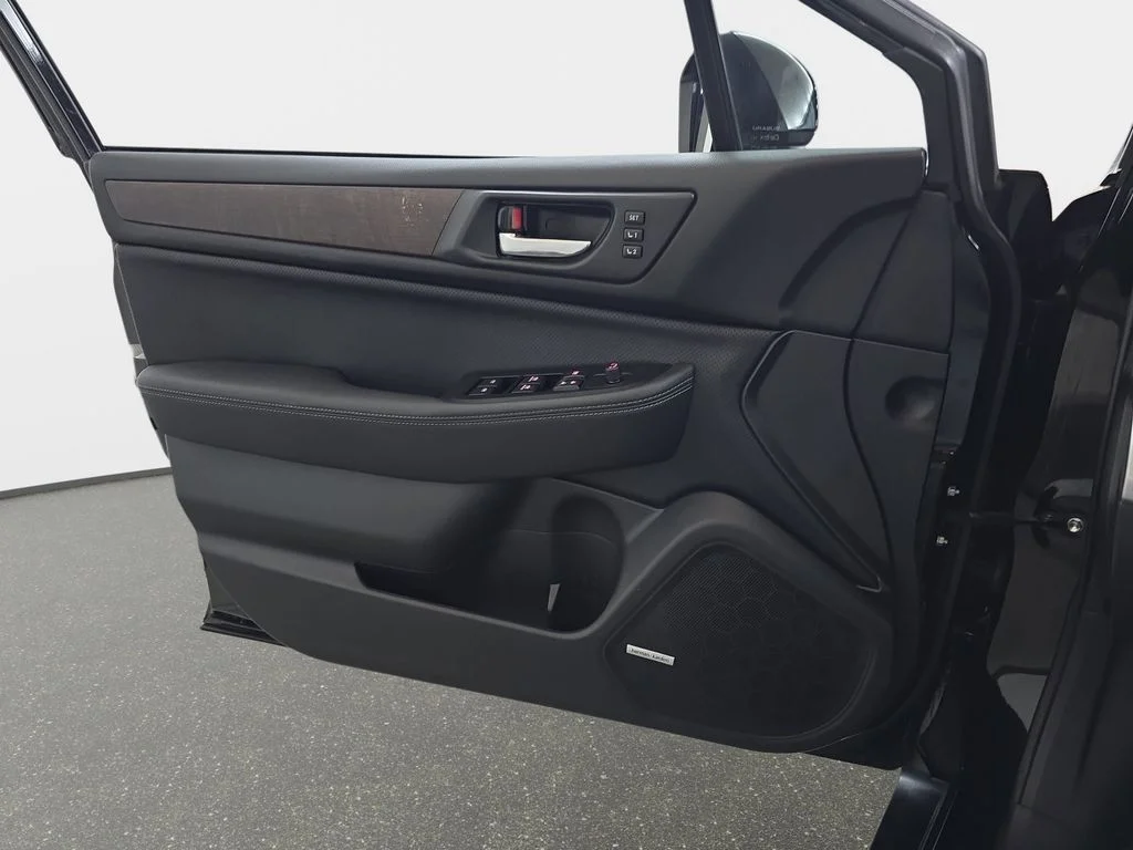Used 2017 Black Subaru 2.5i image 26