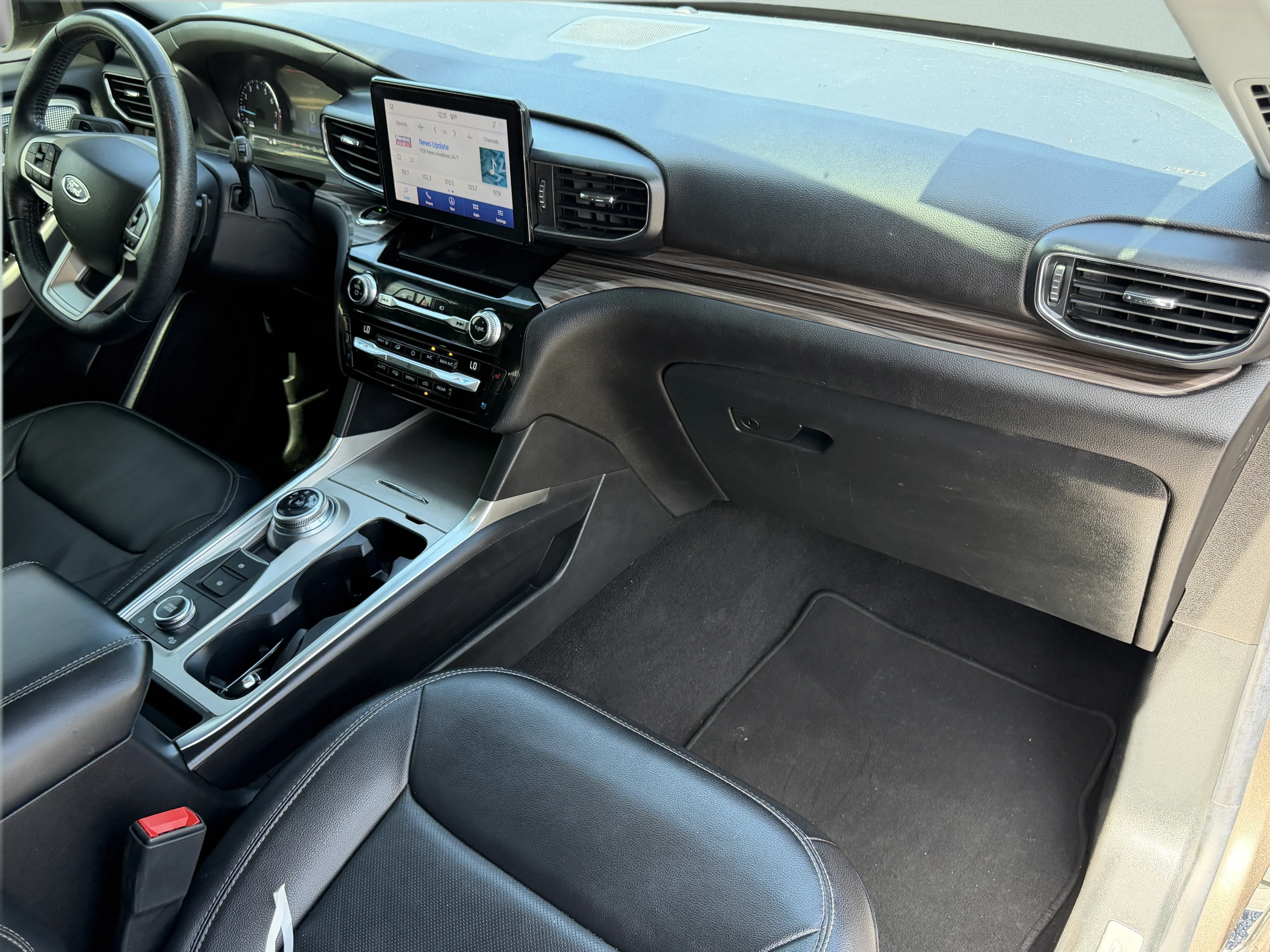 Used 2021 Stone Gray Metallic Ford Limited image 13