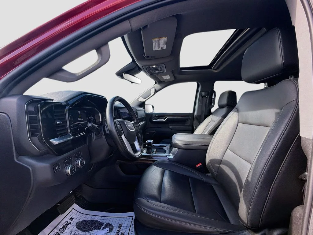 Used 2024 Volcanic Red GMC Elevation image 22