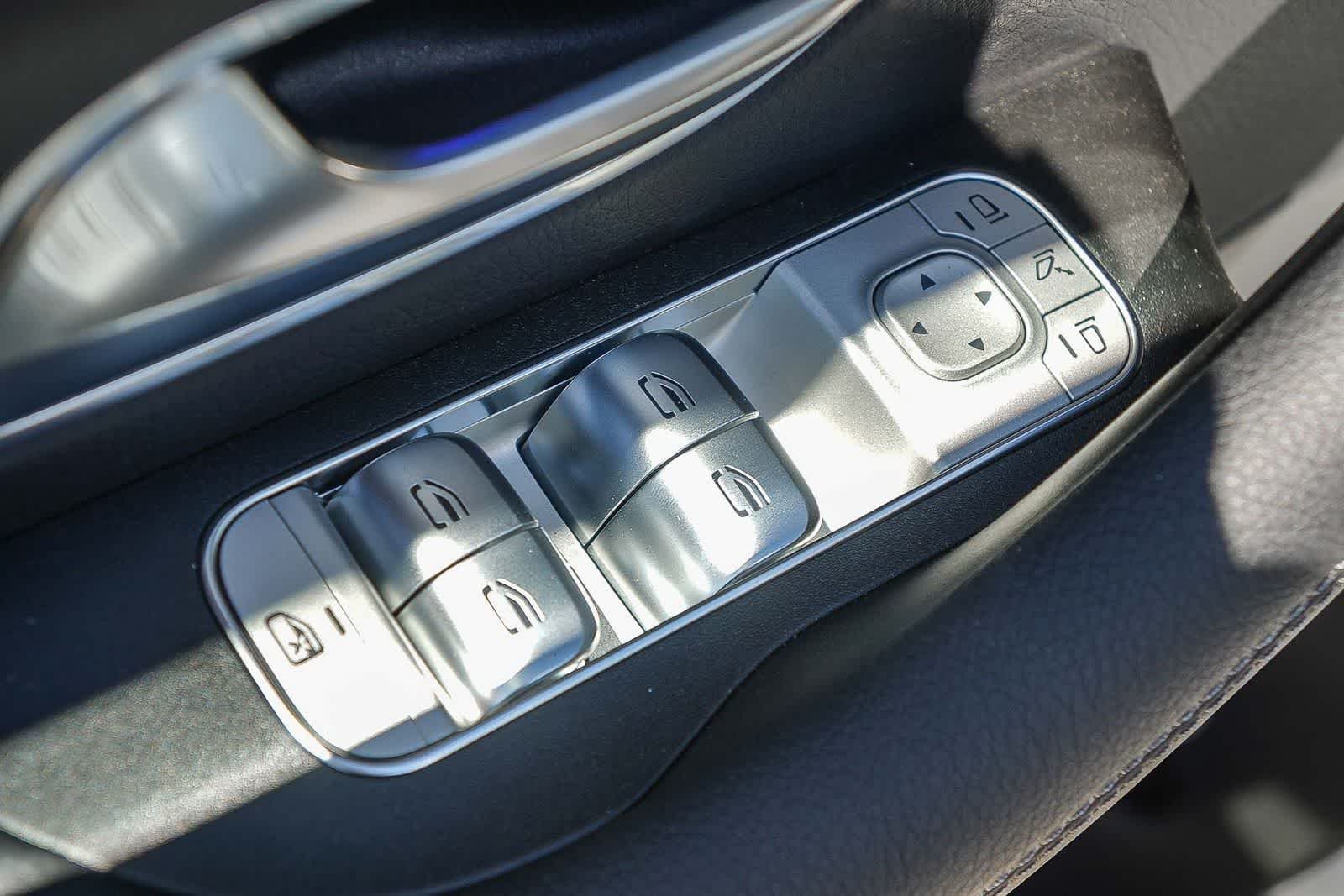 New 2026 Polar White Mercedes-Benz GLS 450 image 23