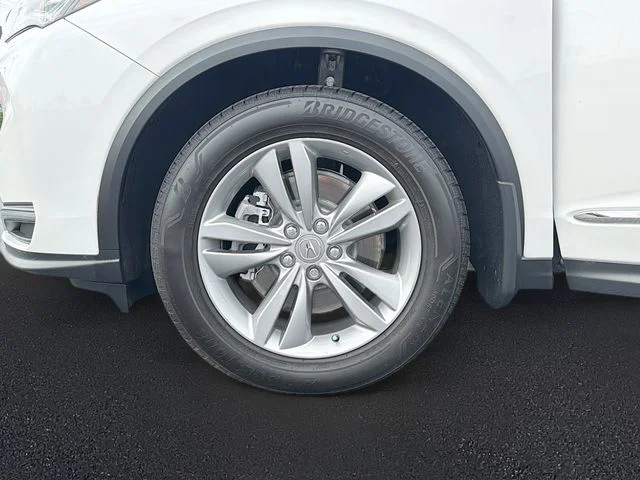 Used 2025 White Acura Base image 32