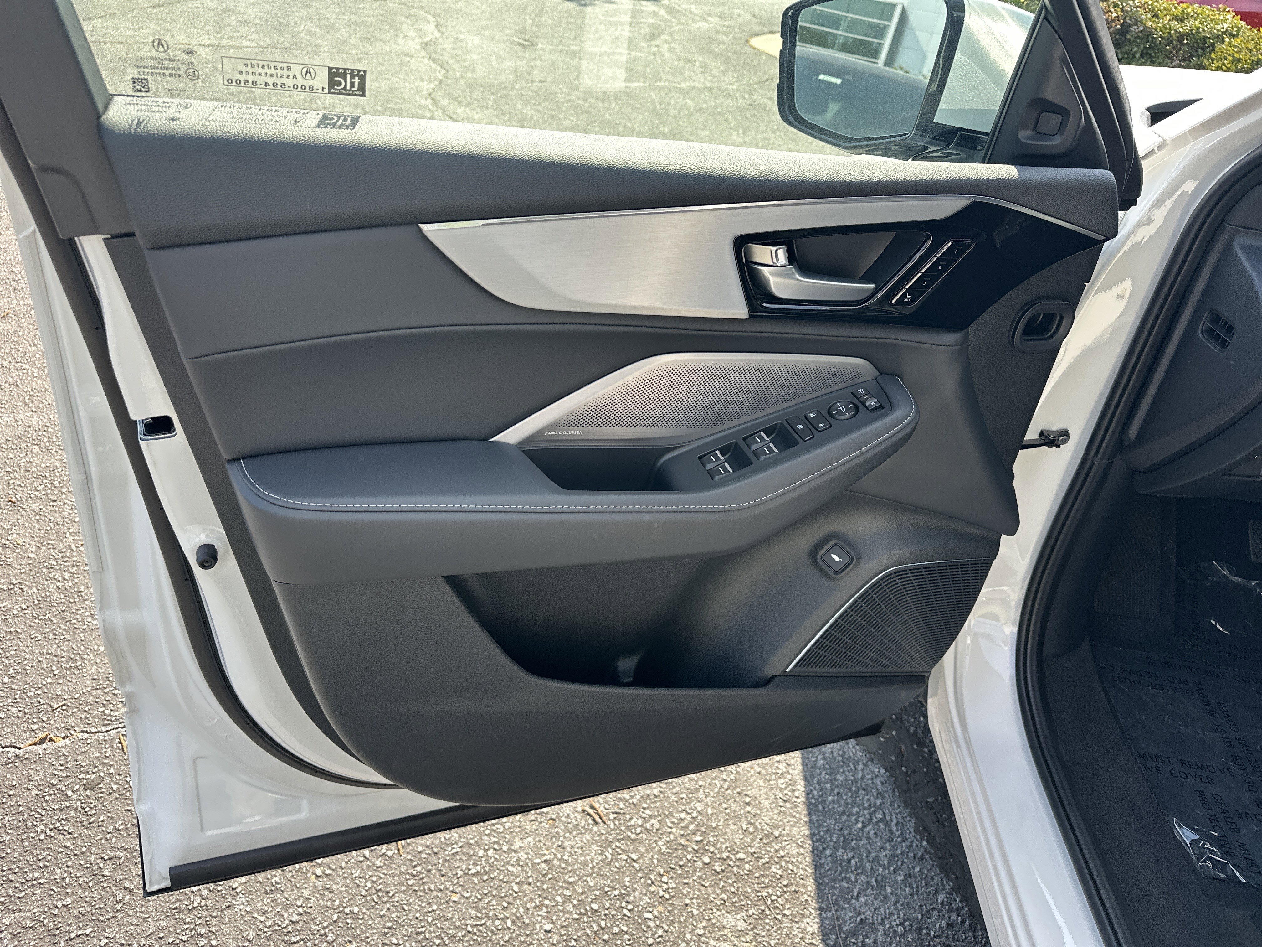 New 2026 Platinum White Pearl Acura w/Technology Package image 10