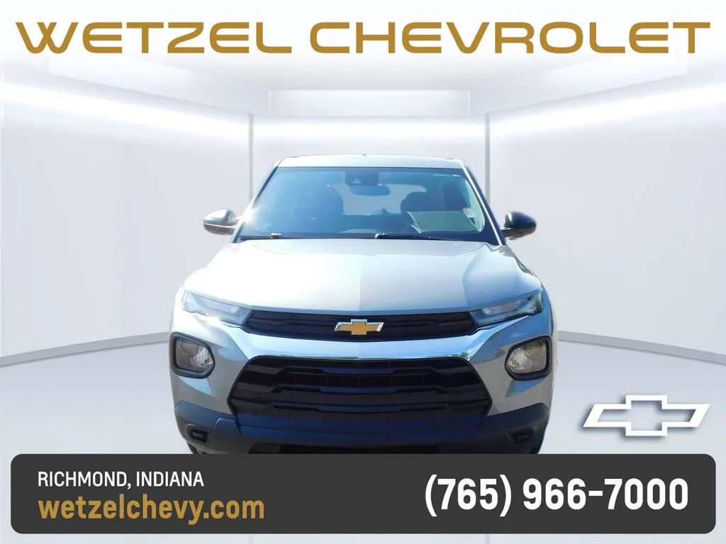 Used 2023 Gray Chevrolet LS image 8
