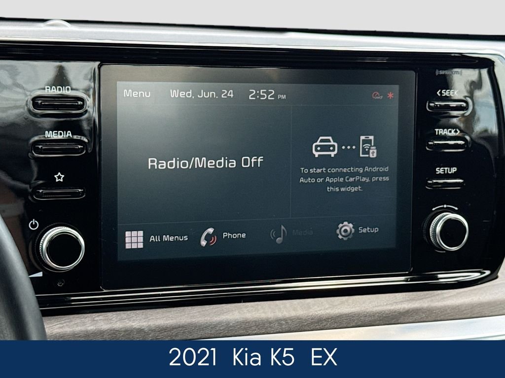 Used 2021 Black Kia EX image 30