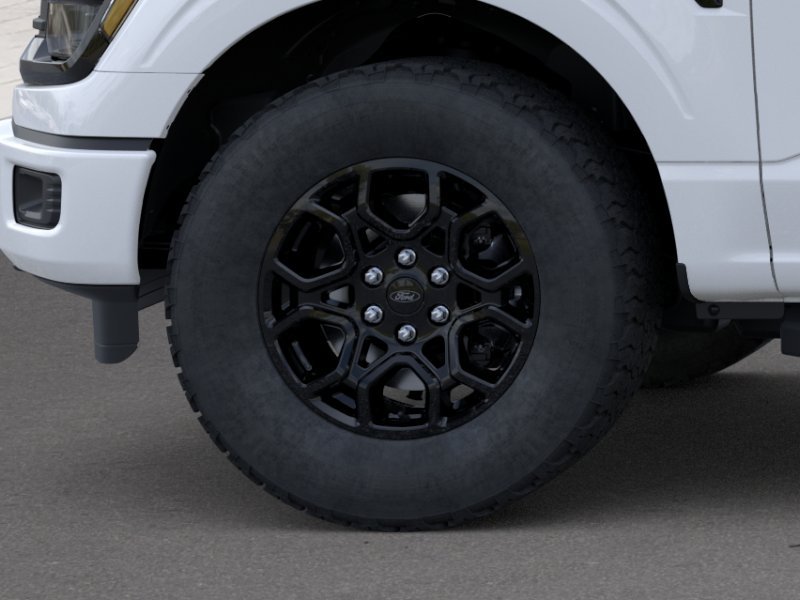 New 2026 Oxford White Ford XLT image 44