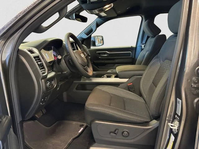New 2026 Granite Crystal Ram BIG HORN CREW CAB 4X4 5