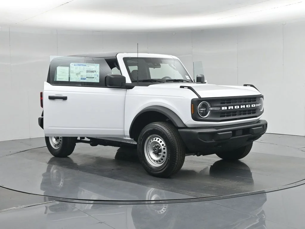 New 2026 Oxford White Ford Base image 28
