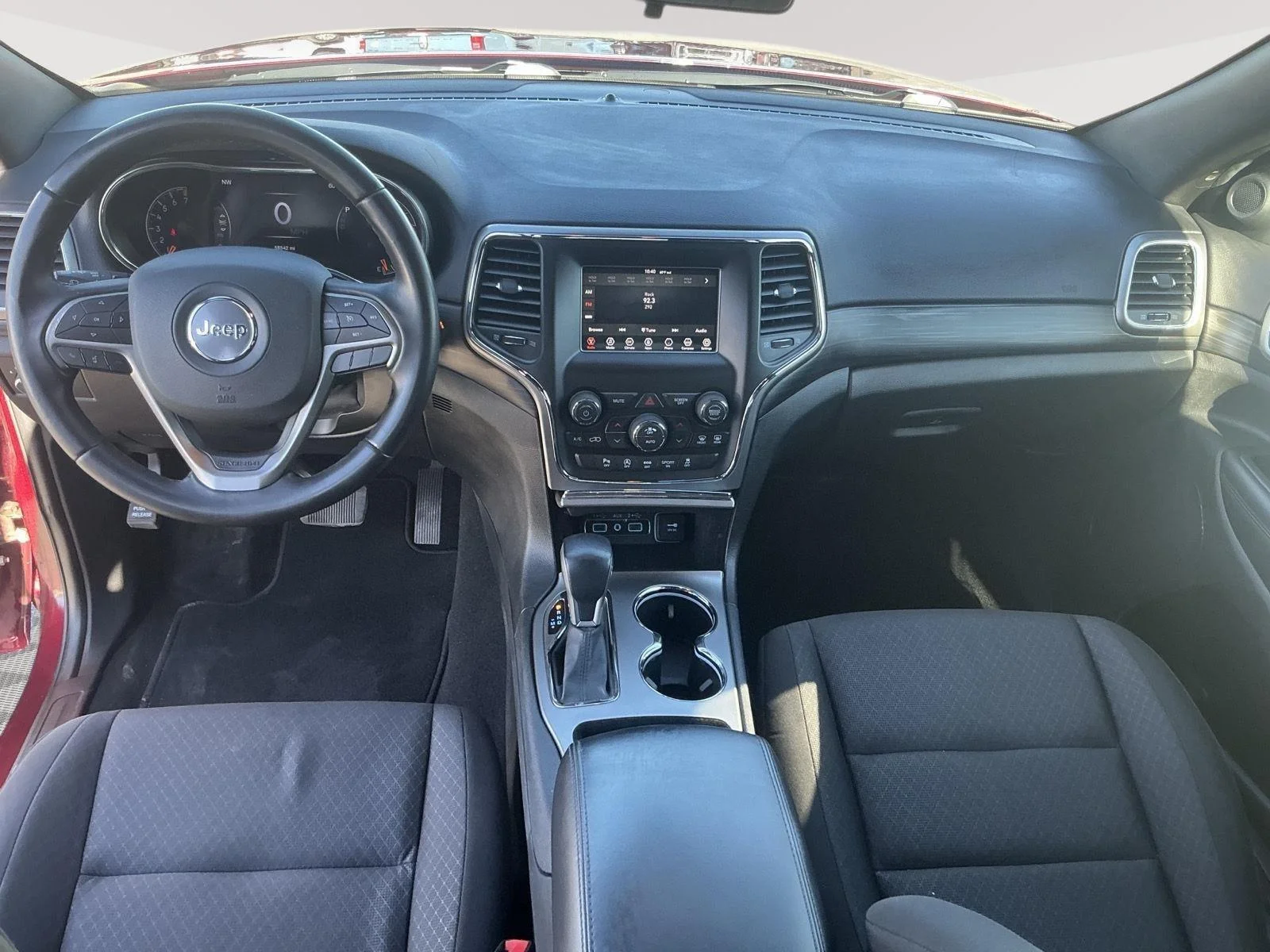 Used 2020 RED JEEP LARE image 11