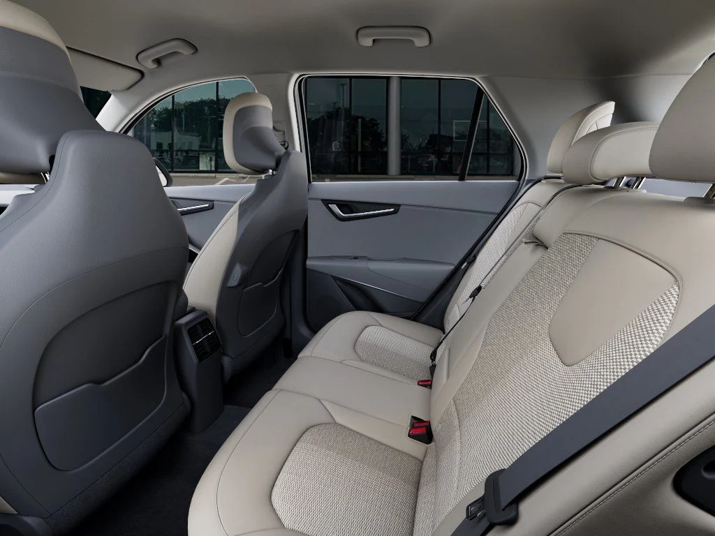 New 2026 Snow White Pearl Kia EX image 19
