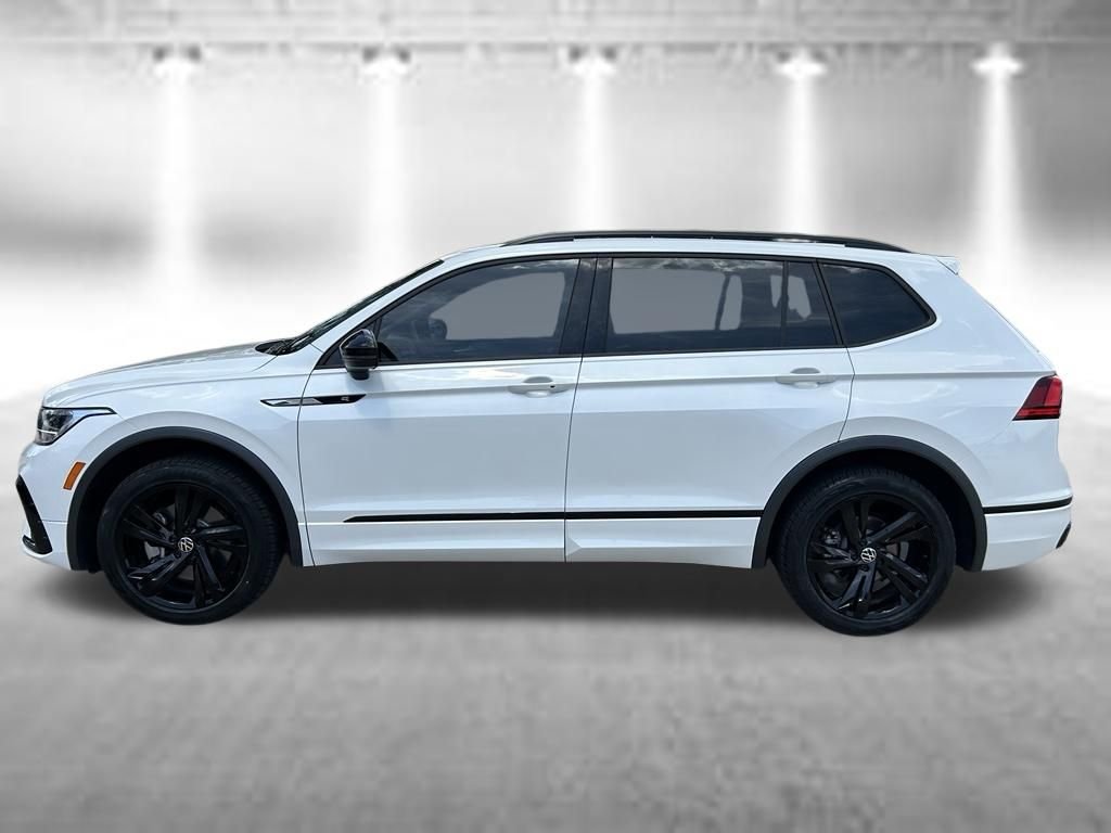 Certified Used 2023 White Volkswagen 2.0T SE R-Line Black image 2