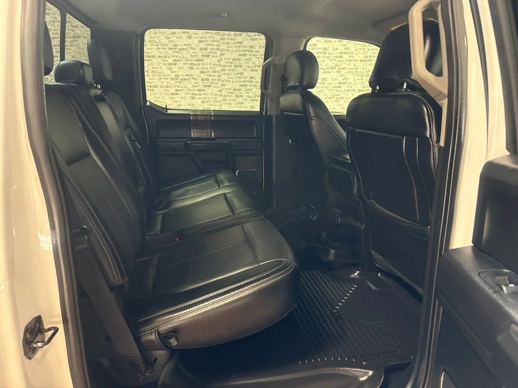 Used 2020 Oxford White Ford Lariat image 12