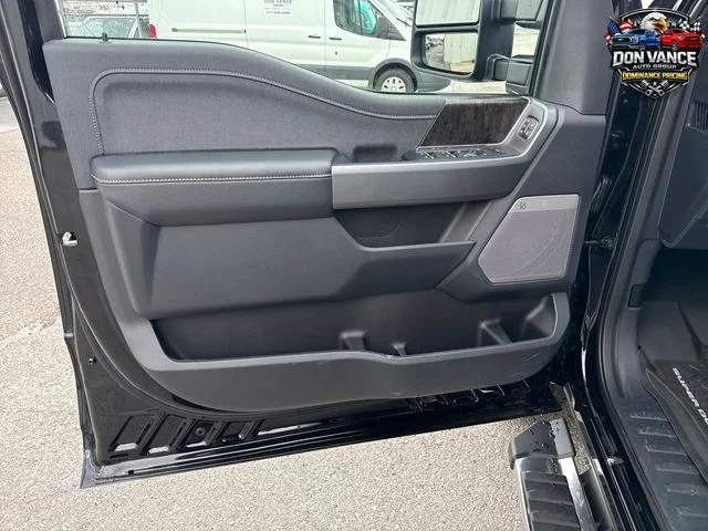 New 2026 Agate Black Metallic Ford F-250® Lariat® image 10