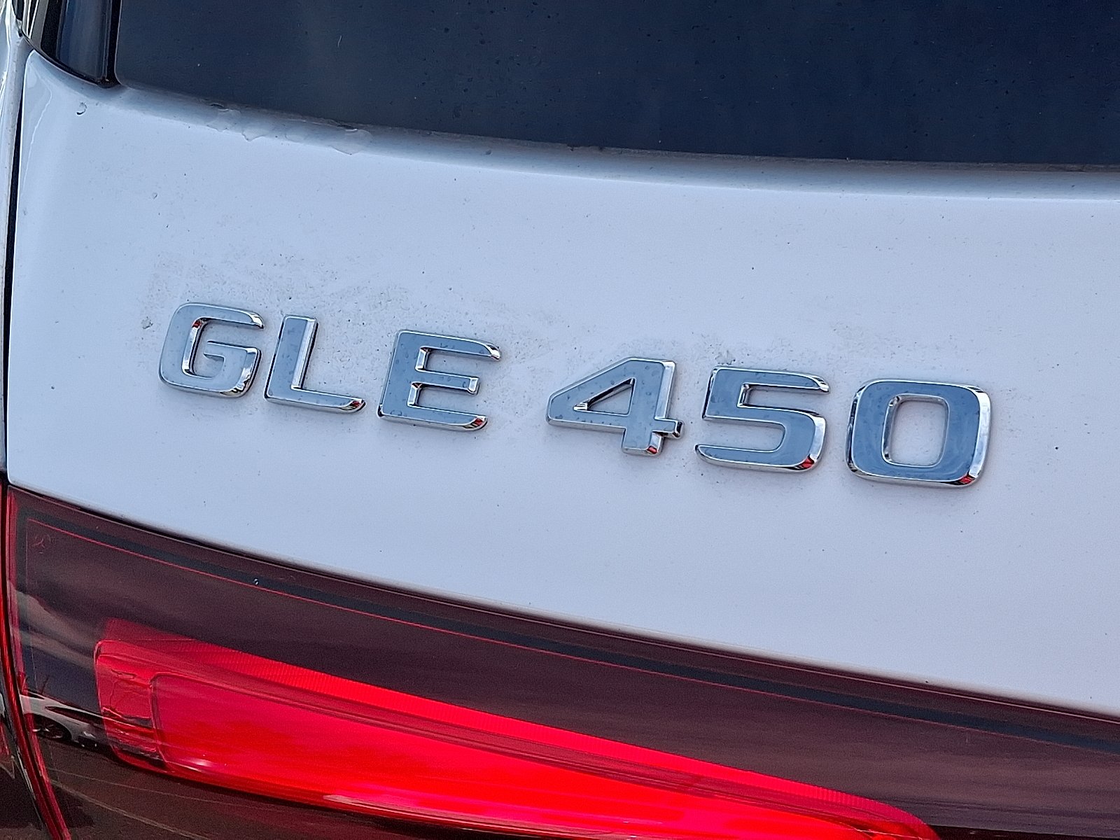 New 2026 MANUFAKTUR Moonlight White Metallic Mercedes-Benz GLE 450 image 18