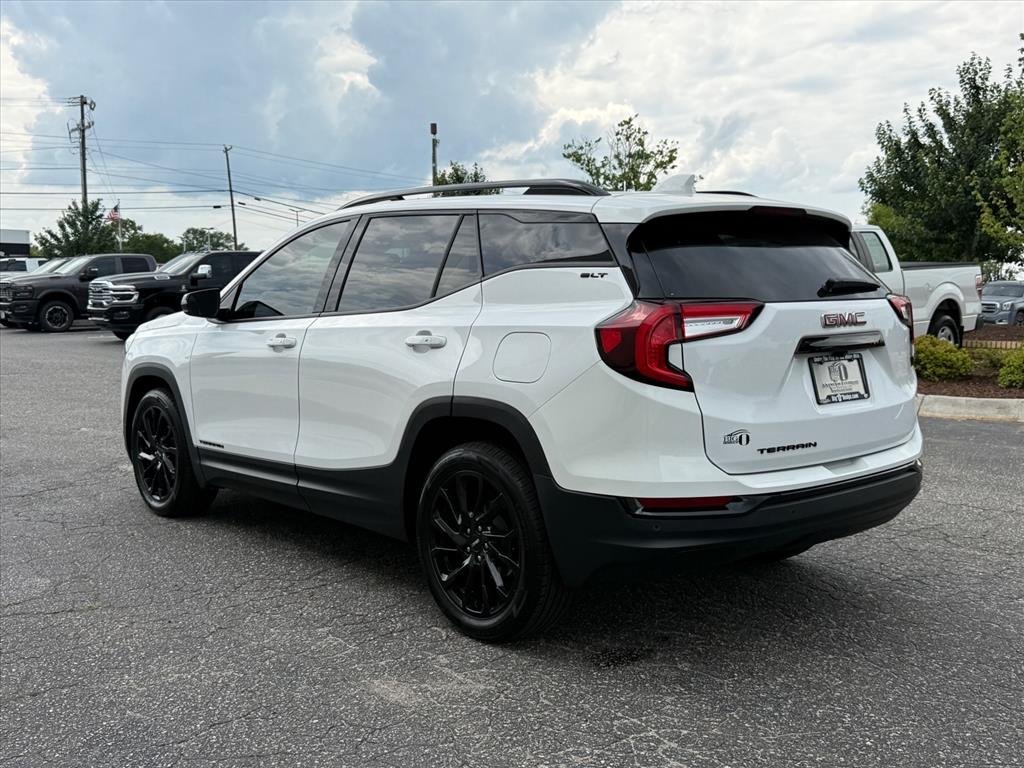 Used 2023 WHITE GMC SLT image 5