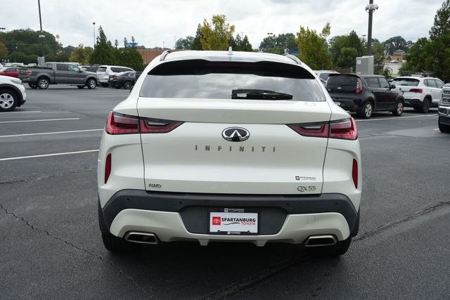 Used 2023 White INFINITI LUXE image 6