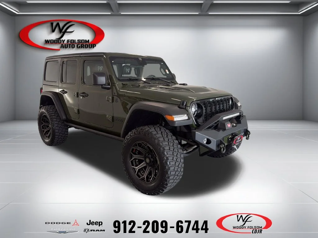 Used 2024 Green Jeep Willys image 1