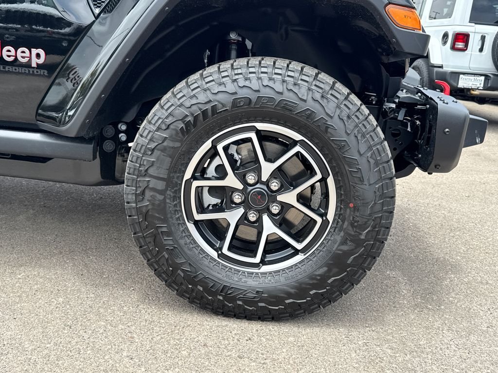 New 2026 Black Clear-Coat Exterior Paint Jeep Rubicon X image 7