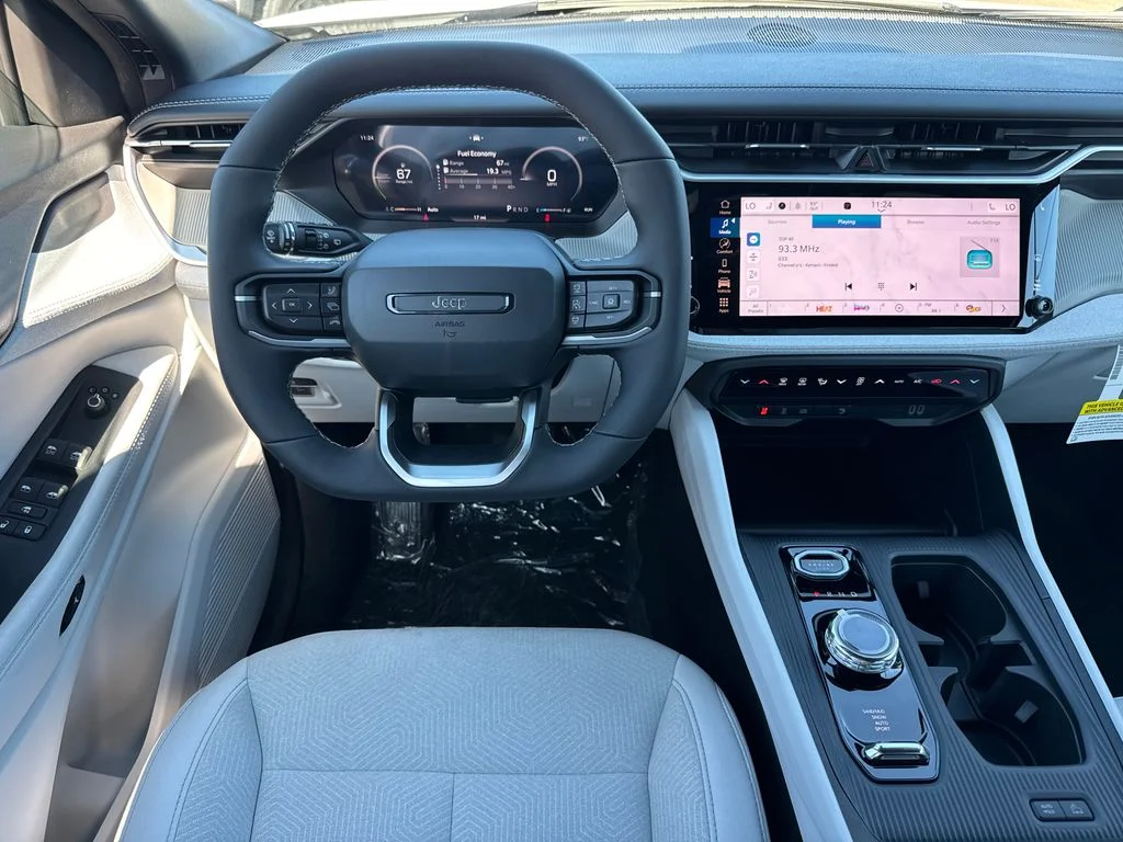 New 2026 White Jeep Laredo image 21