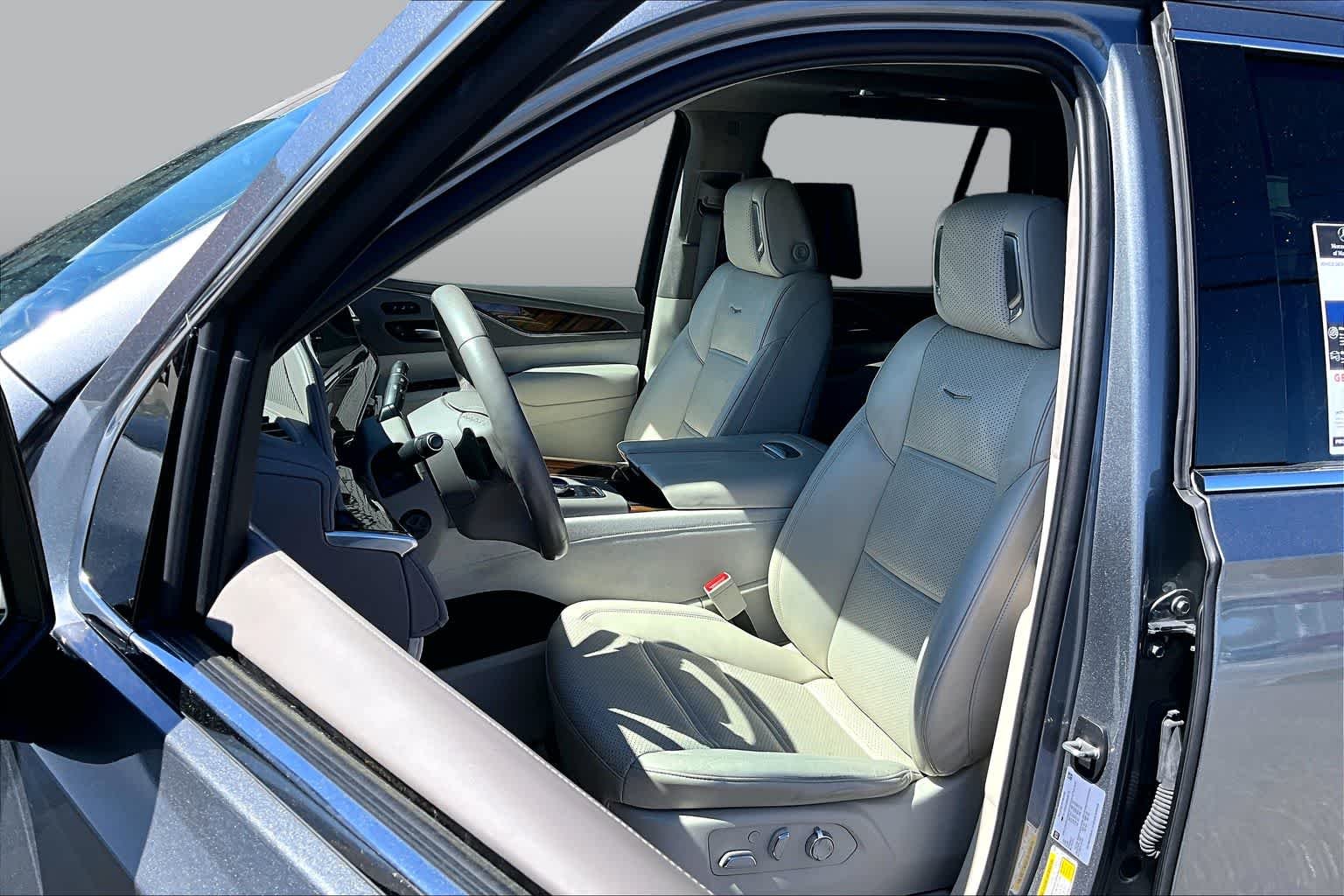 Used 2021 Satin Steel Metallic Cadillac Premium Luxury Platinum image 9