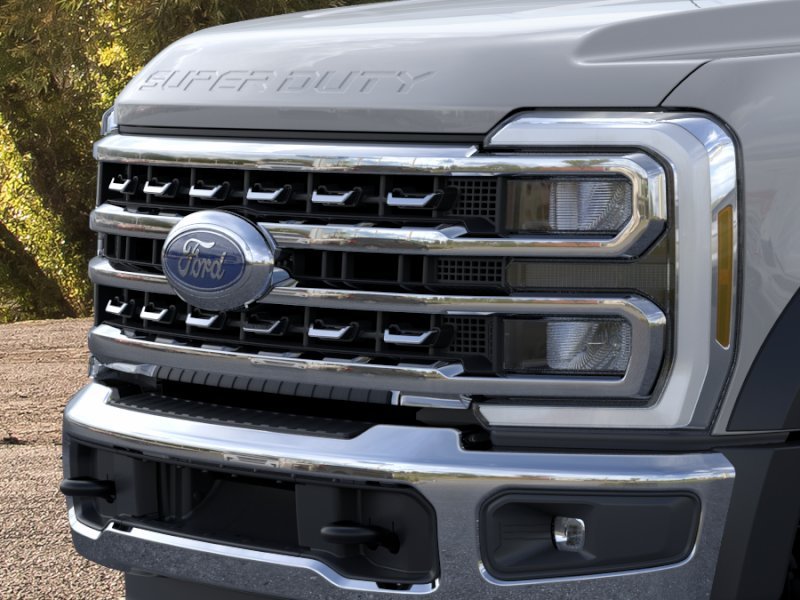 New 2026 Avalanche Gray Ford F-550® LARIAT® image 17