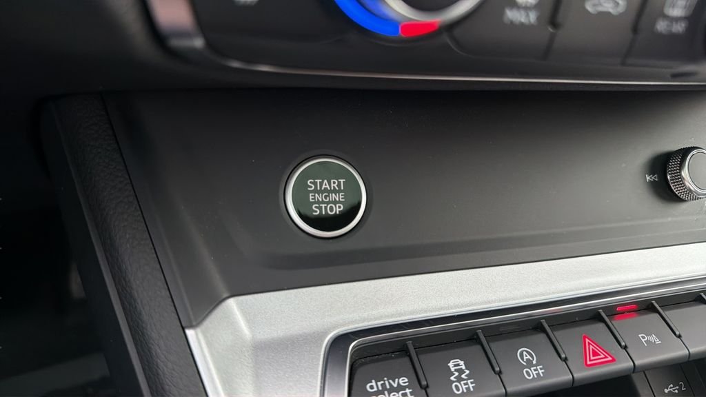 Used 2024 Gray Audi Premium Plus image 25