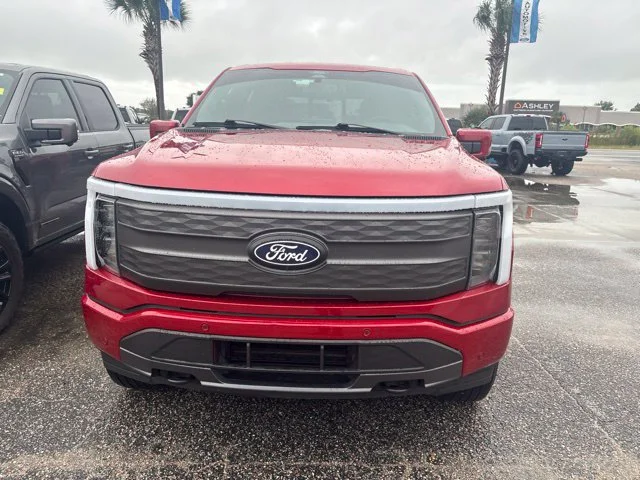 Used 2024 Red Ford Lariat image 7