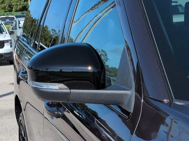 New 2027 Dark Matter Gray Metallic Ford Platinum image 12