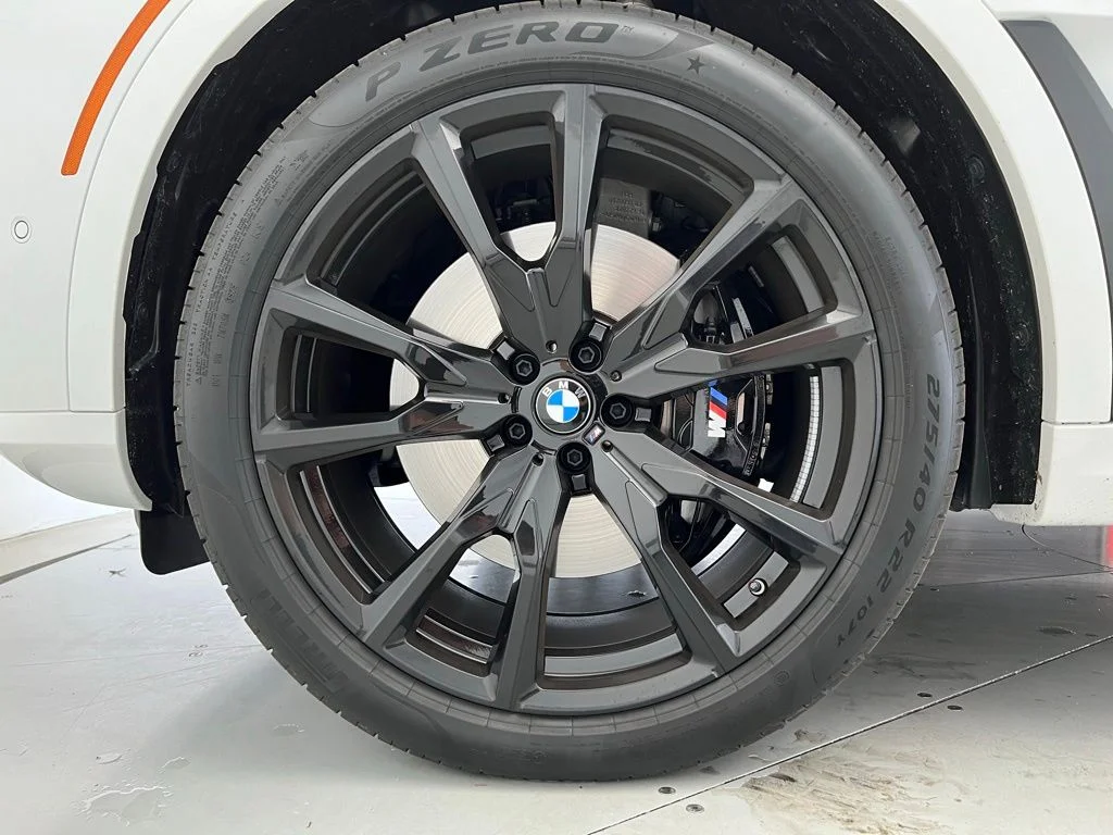 Certified Used 2026 Mineral White Metallic BMW M60i image 23