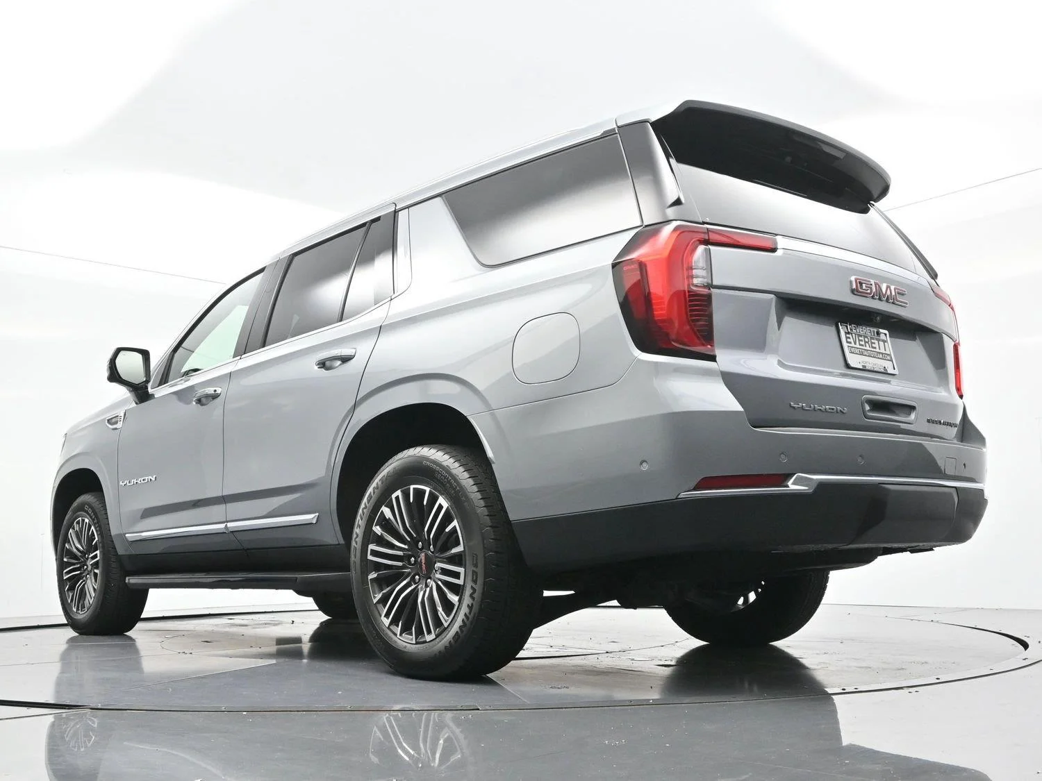 Used 2025 Sterling Metallic GMC Elevation image 45