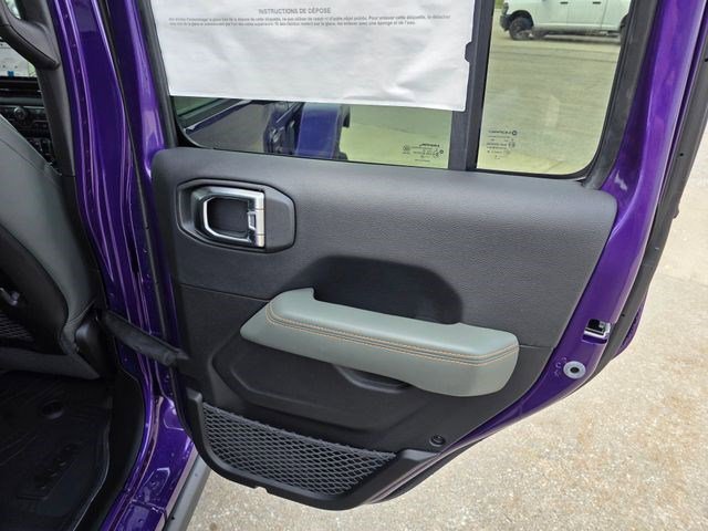 New 2026 Reign Exterior Paint Jeep Mojave X image 10