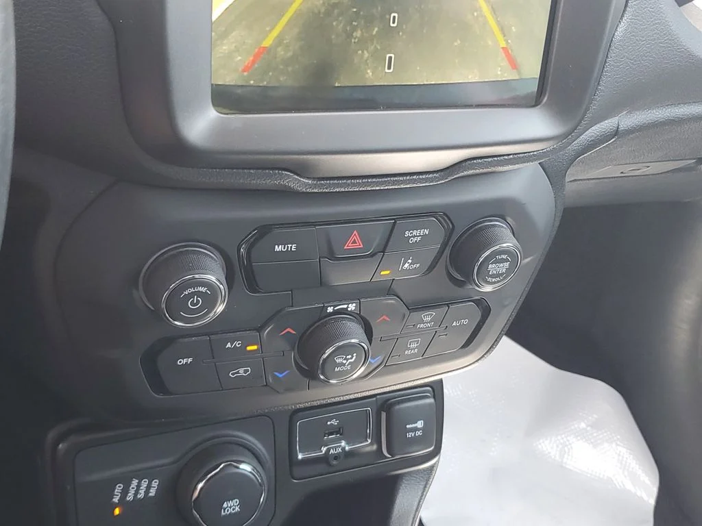 Certified Used 2022 Blue Jeep Limited image 29