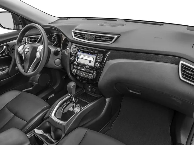 Used 2016 Arctic Blue Metallic Nissan SL image 18