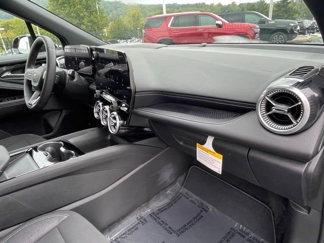 New 2026 Black Chevrolet LT image 32
