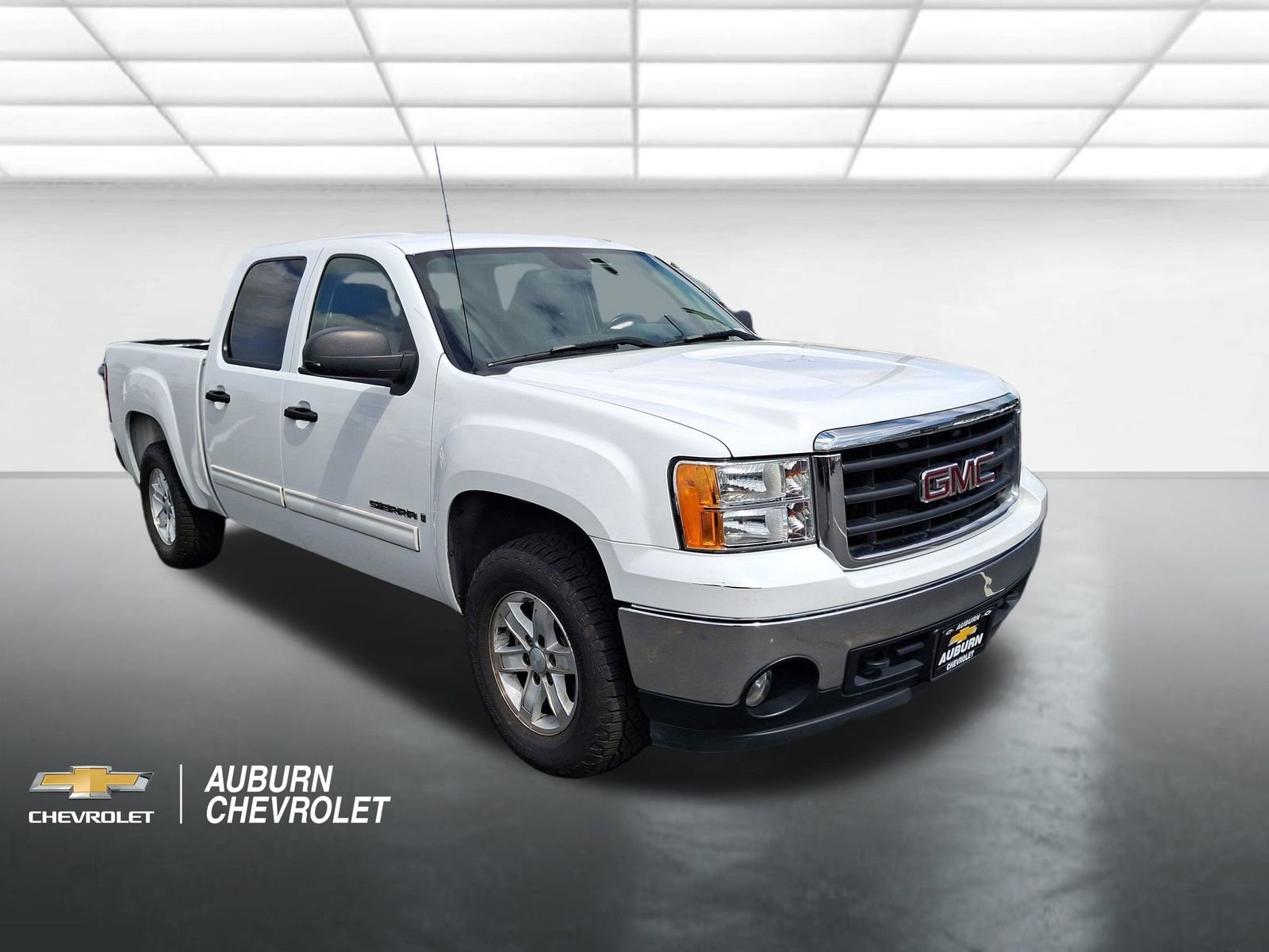 2007 GMC Sierra 2WD Crew Cab SLE1 SWB's photo