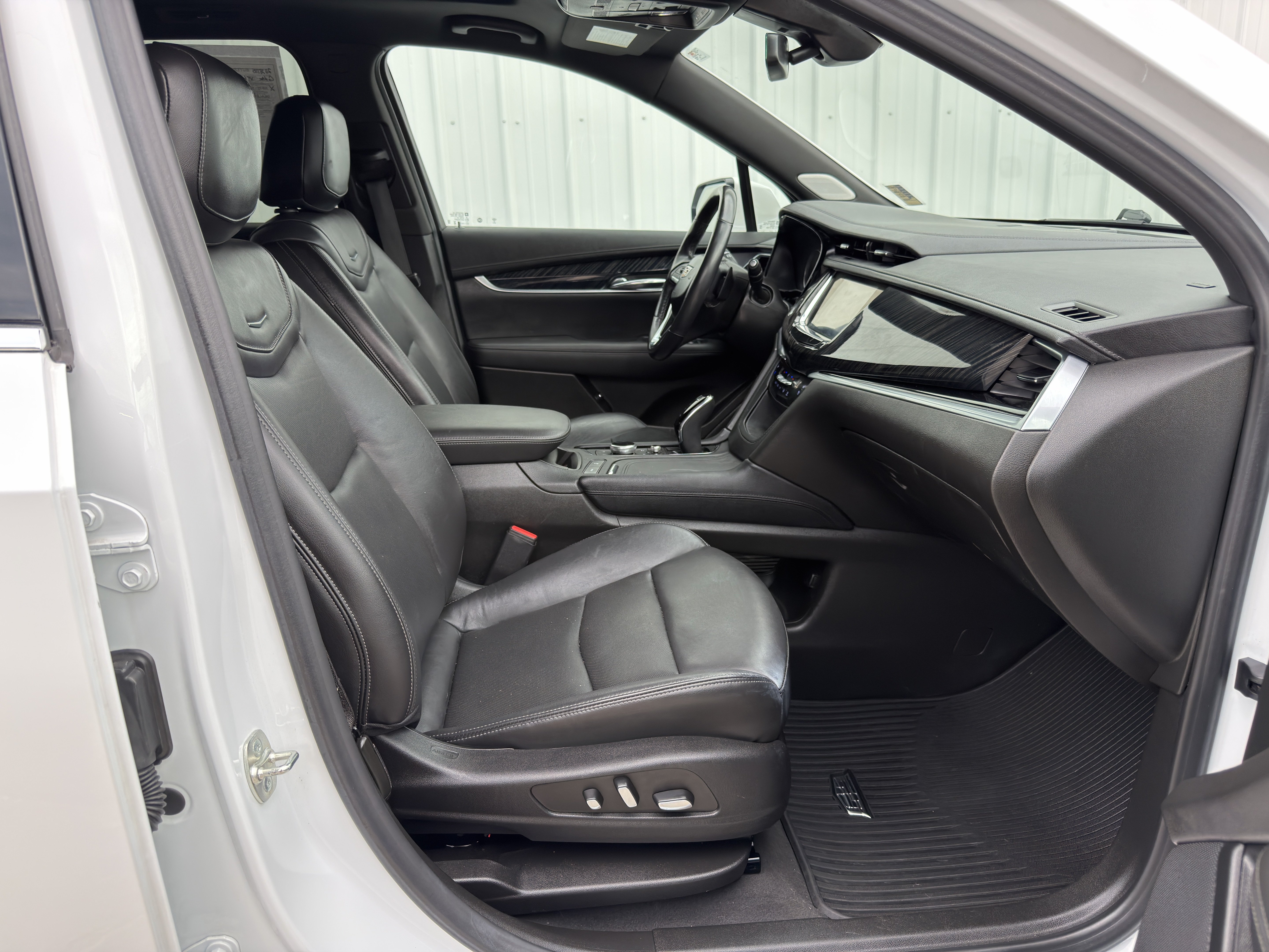 Used 2024 Crystal White Tricoat Cadillac AWD Premium Luxury image 21