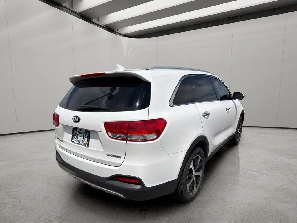 Used 2016 Snow White Pearl Kia EX image 4