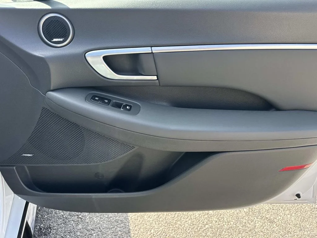 Used 2021 Gray Hyundai SEL Plus image 13