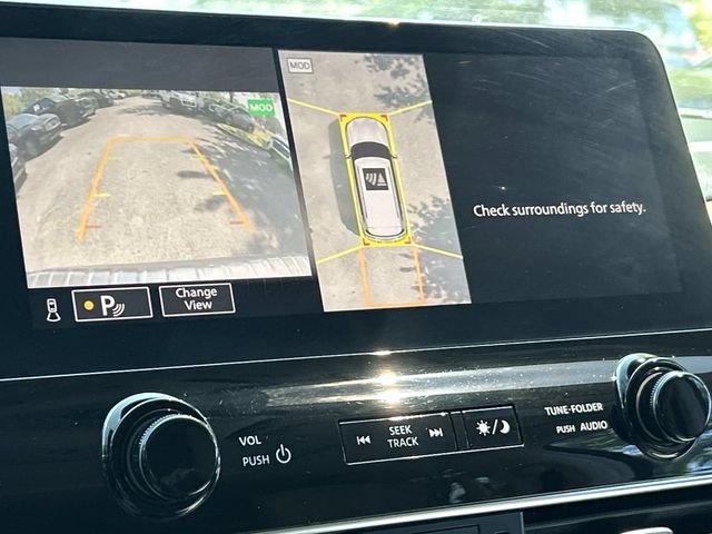 Used 2022 Gray INFINITI Premium Select image 36